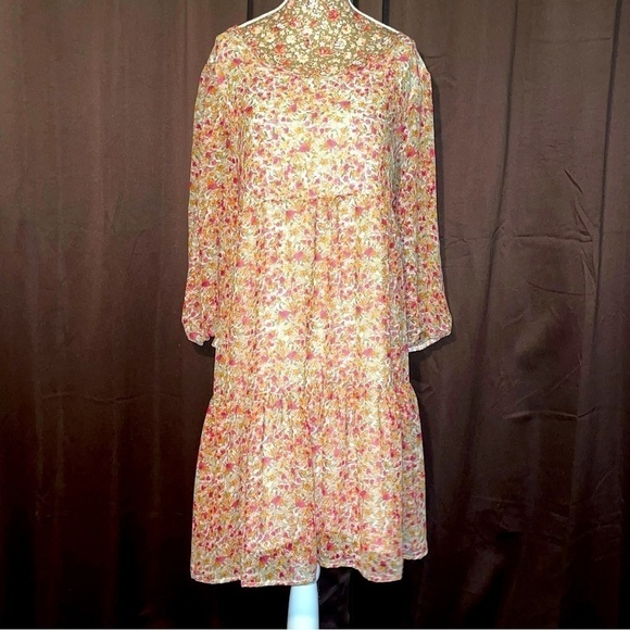BB Dakota Long Sleeve Floral Dress- NWOT - Picture 1 of 7